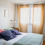 Nice Family Apt Near The Porte De Versailles
